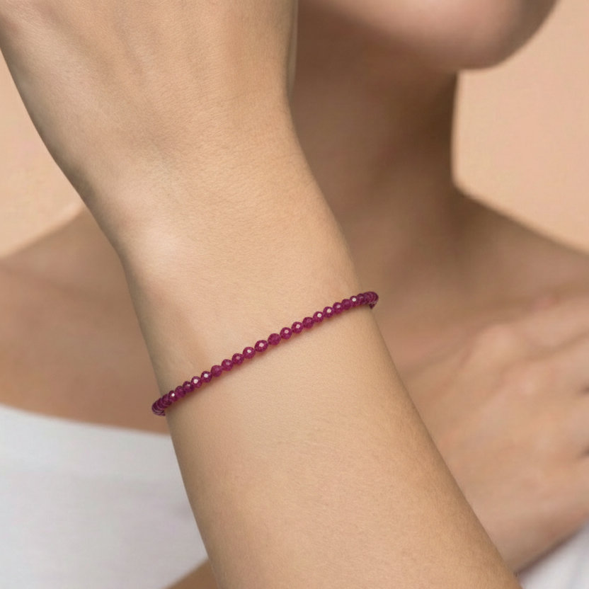 Гривна от Червен Рубин за Събуждане на вътрешната Богиня