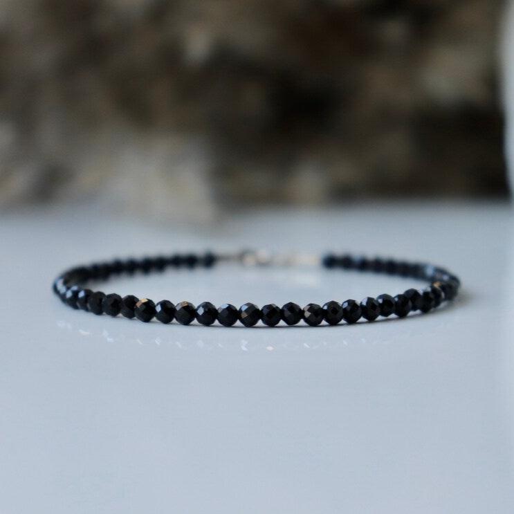 Мини Гривна от Черен Турмалин за Лична Защита