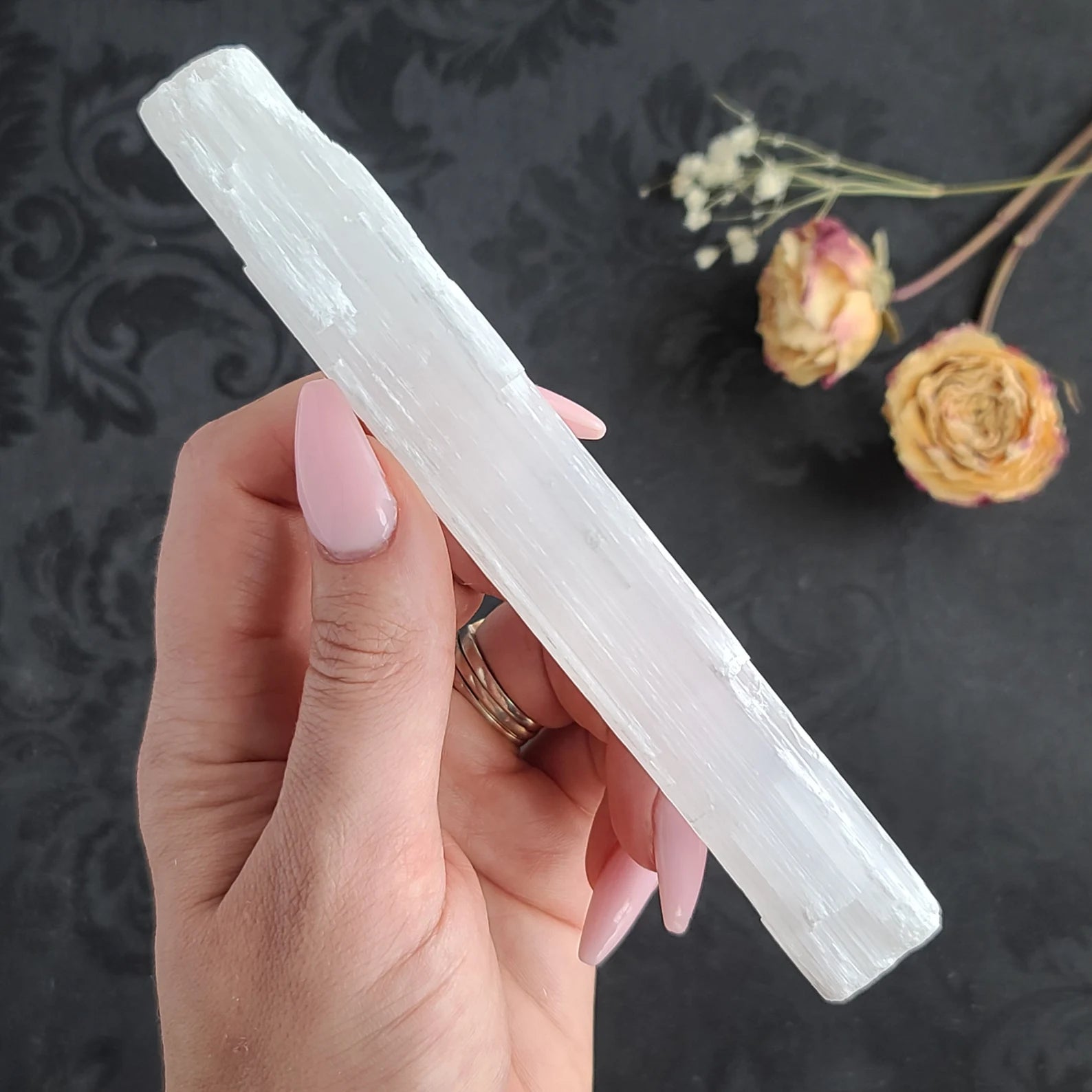 Голям Стик от Селенит за Чиста Енергия