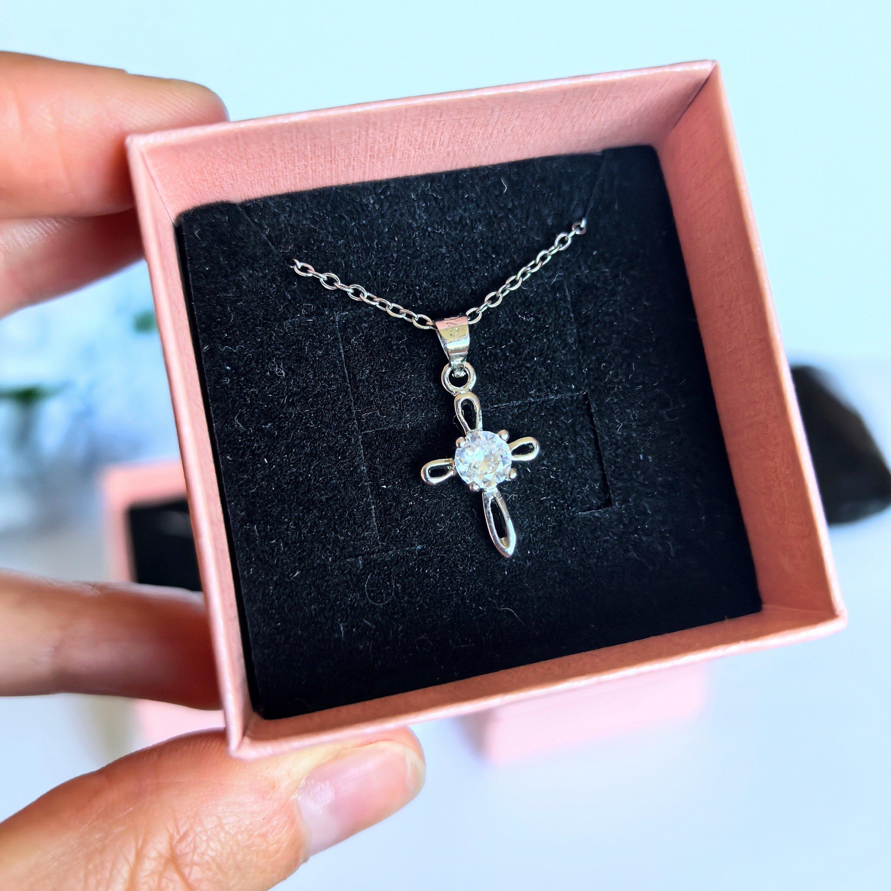 Колие ВЯРА от Неръждаема Стомана