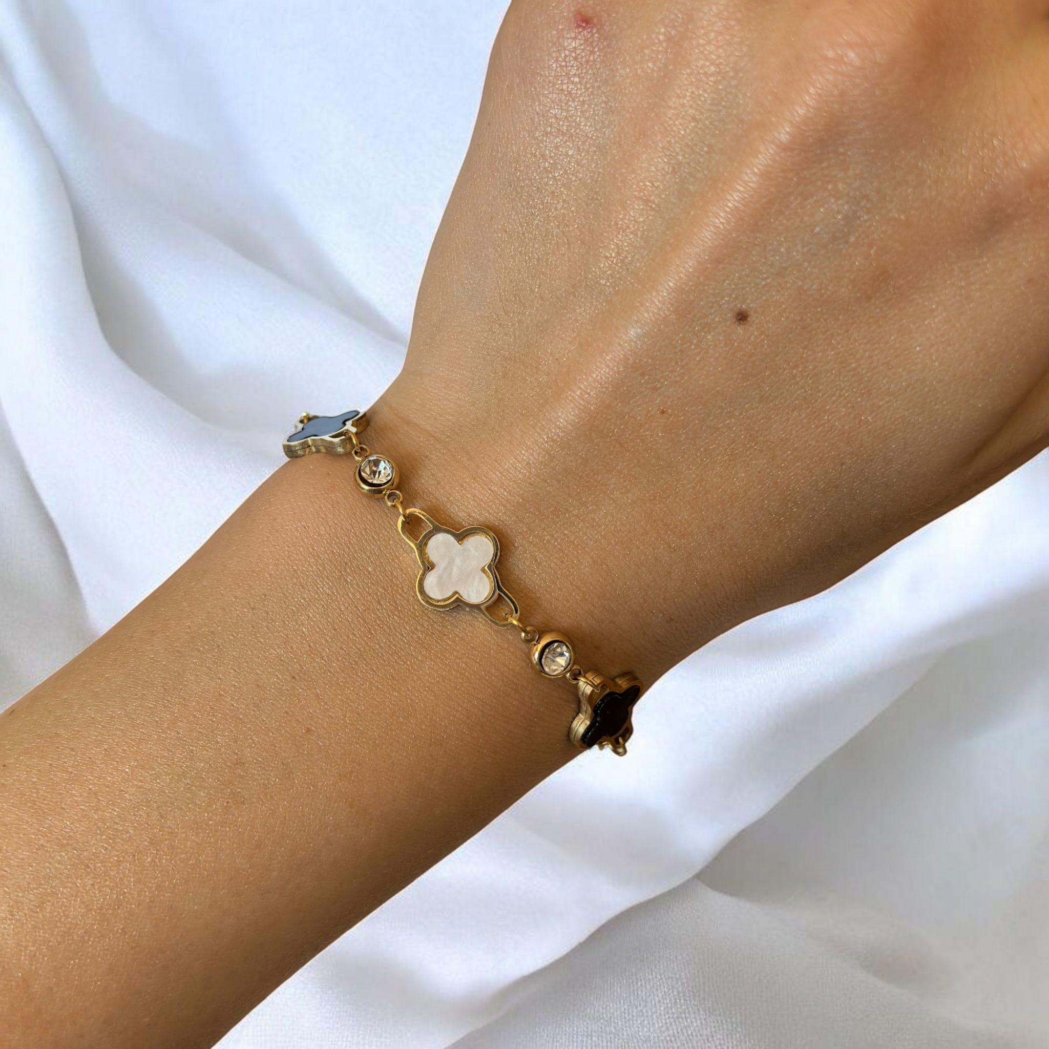 Гривна "Amaia GOLD" от Неръждаема Стомана