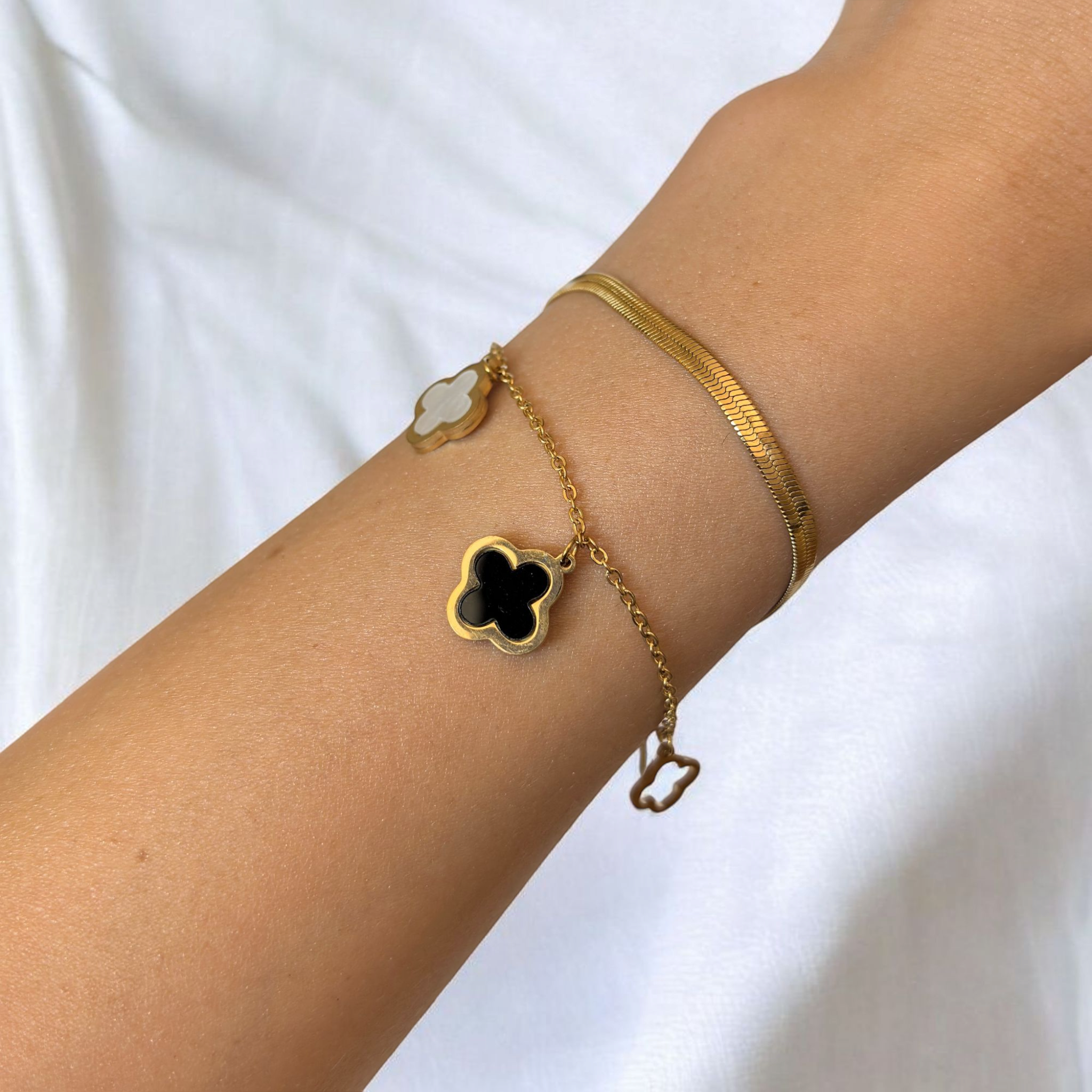 Гривна "Liora GOLD" от Неръждаема Стомана