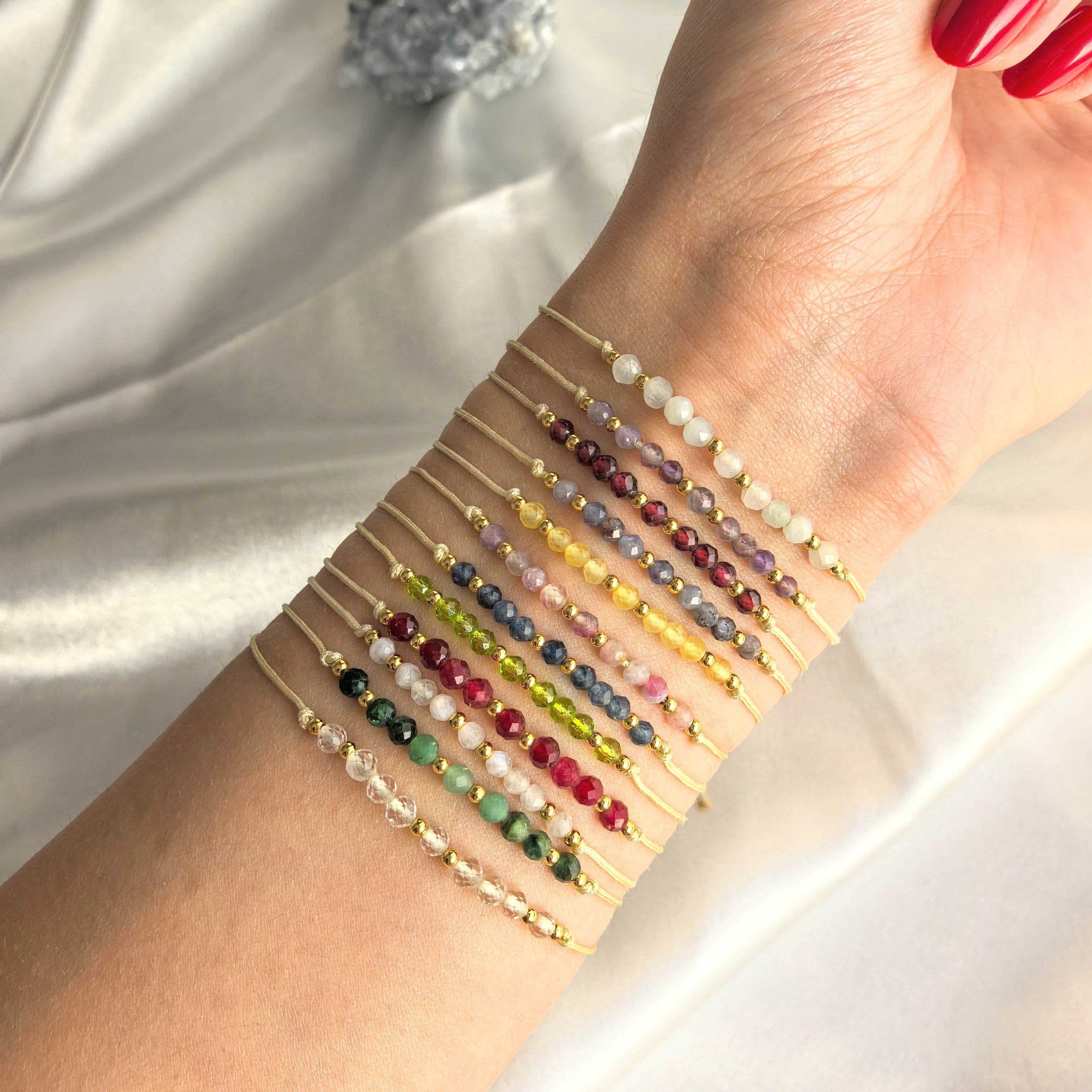 Гривна за Зодия Дева със Сапфир