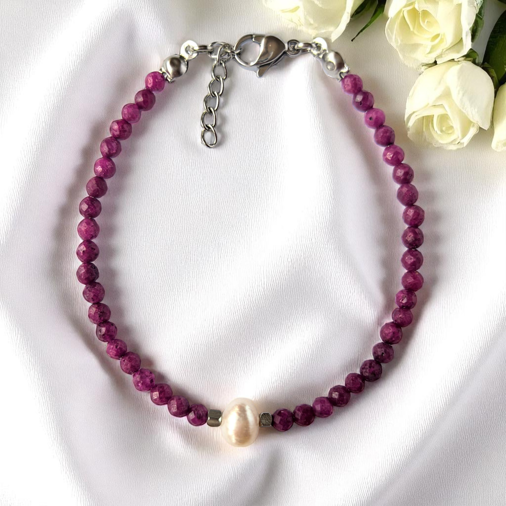 Гривна от Червен Рубин за Събуждане на вътрешната Богиня