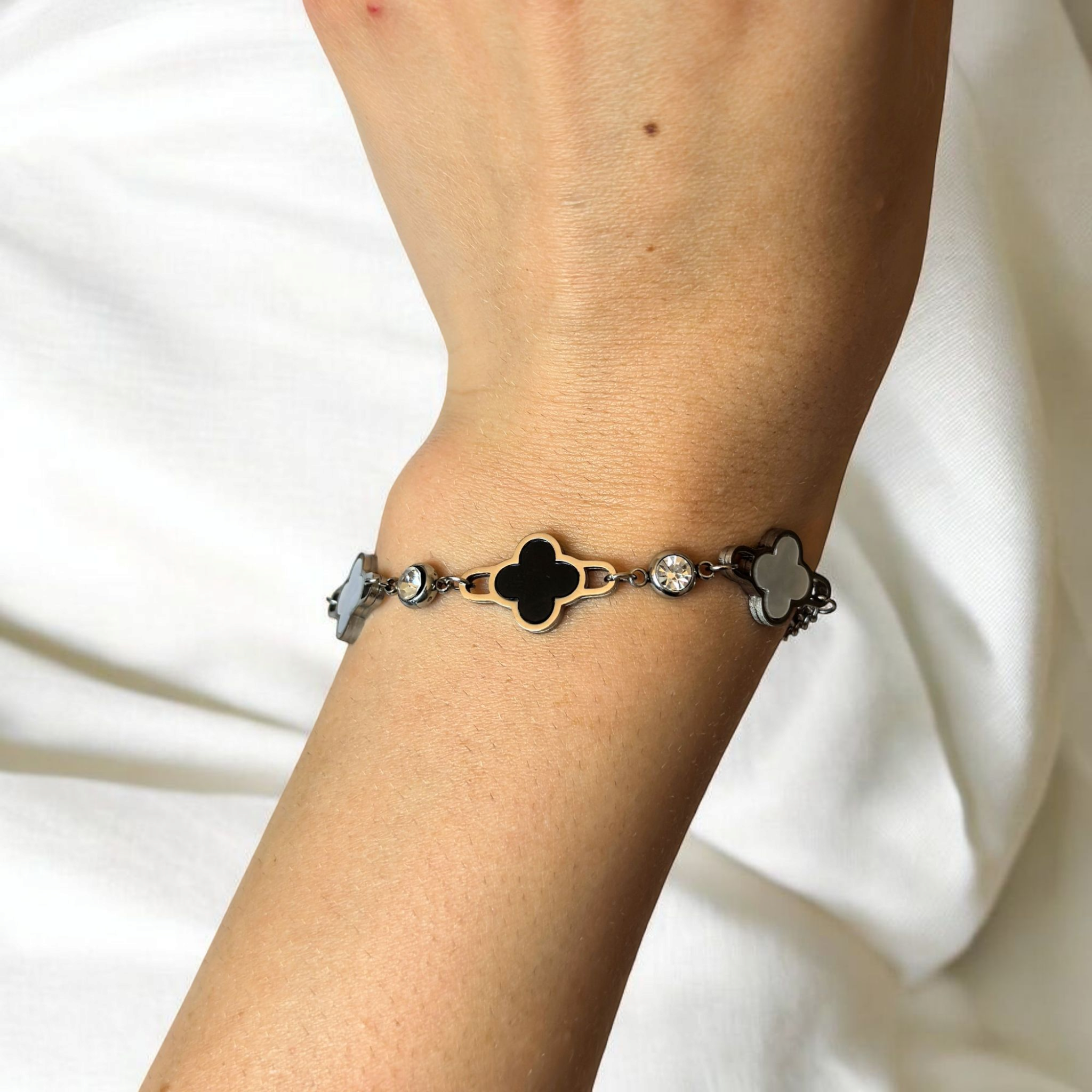 Гривна "Amaia" от Неръждаема Стомана