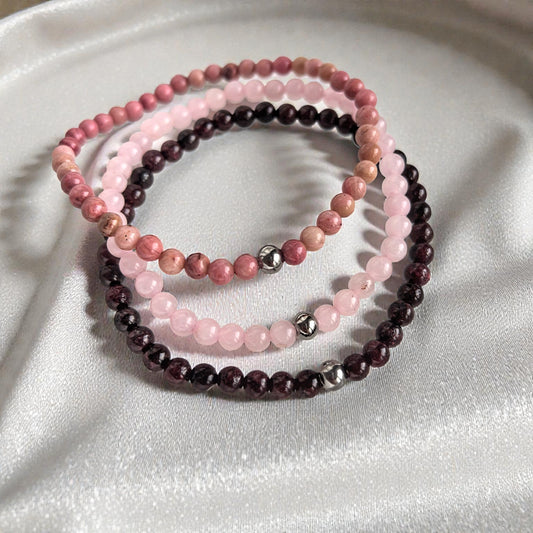Мини гривни за Женска Сила от Розов Кварц, Родонит и Гранат