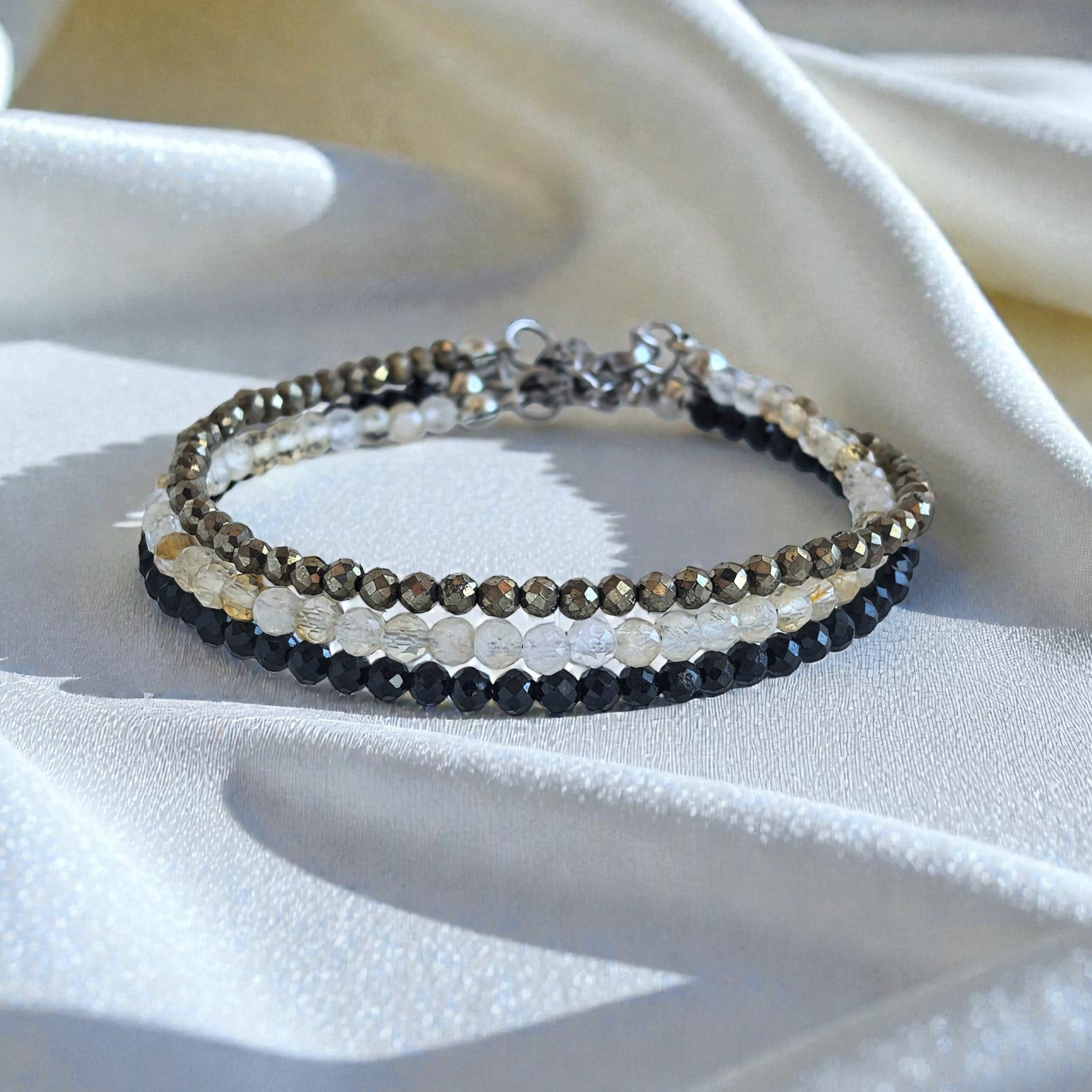 Гривни от Цитрин, Пирит и Турмалин за Финансов Пробив през 2026