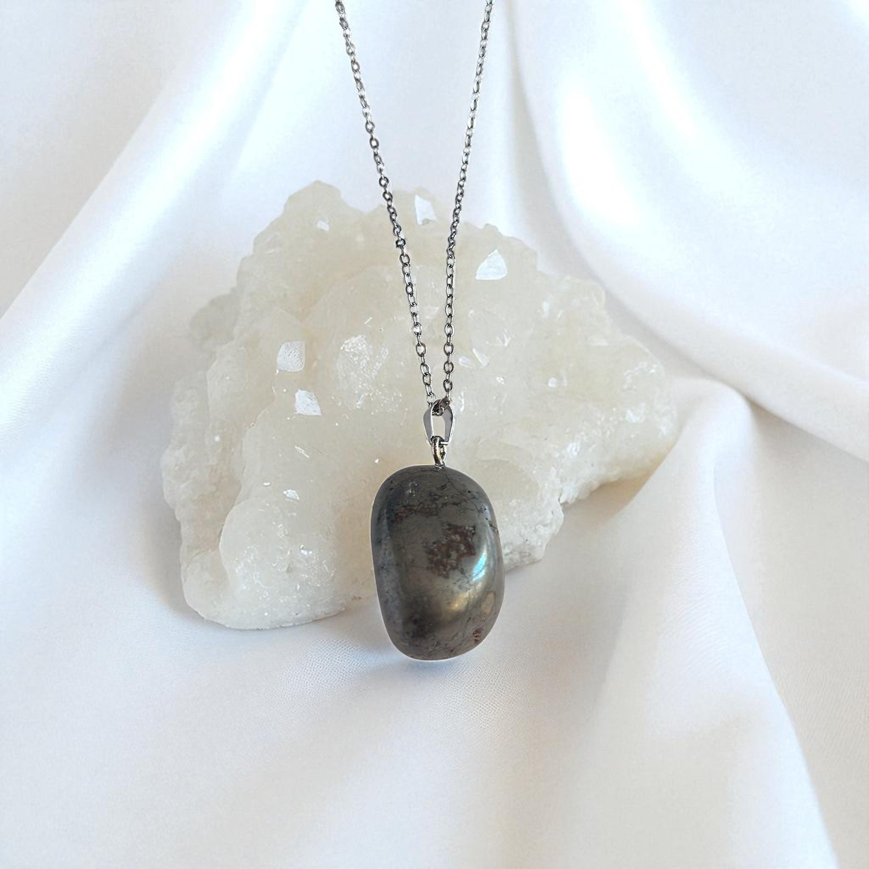 Колие от Пирит за Финансов Успех