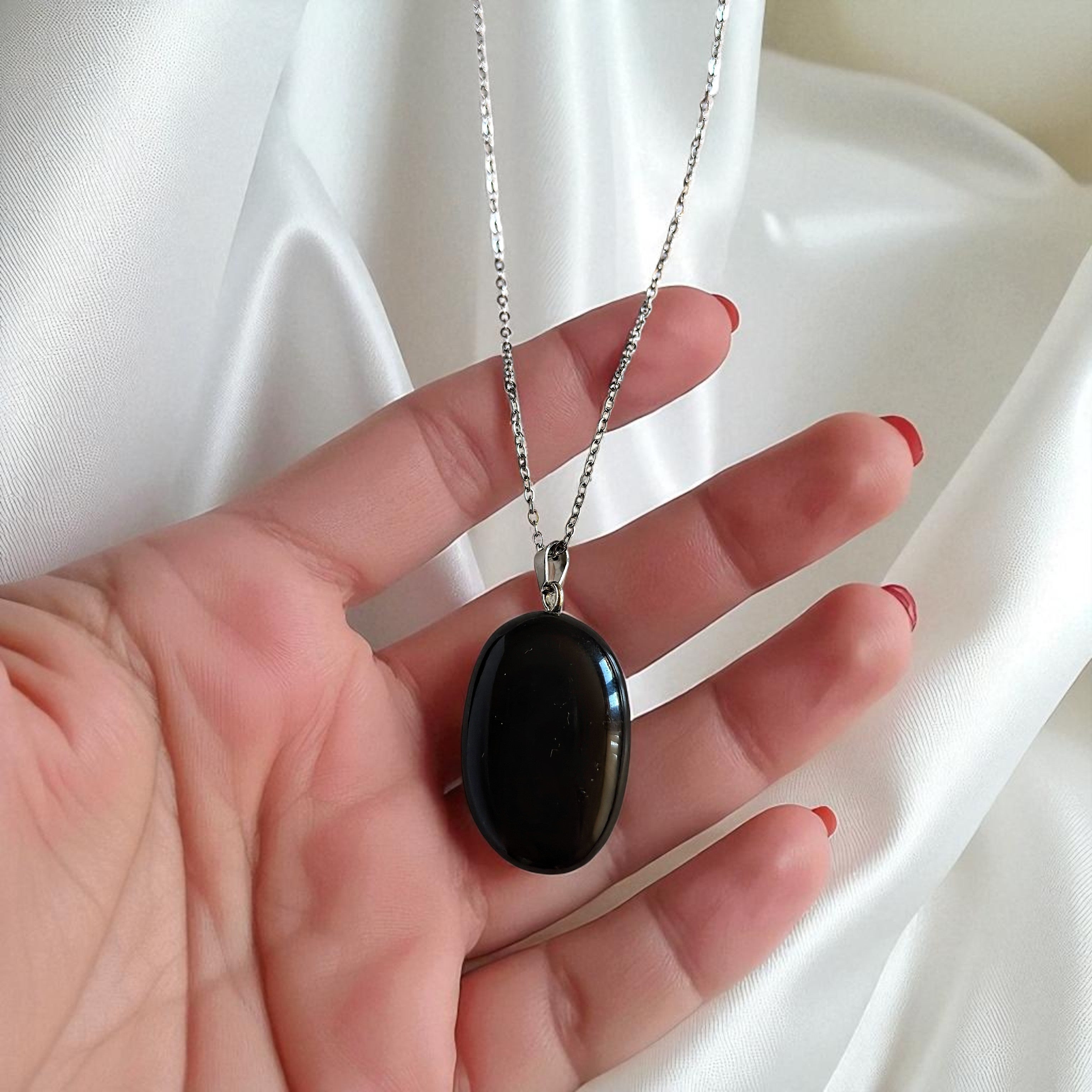 Колие от Черен Обсидиан - Енергийно Огледало